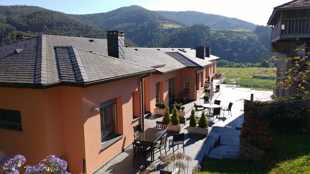 Apartamentos Arcos Del Esva Luarca Dış mekan fotoğraf
